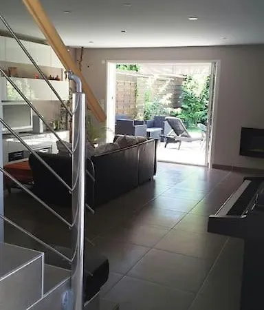 Semesterbostad Proche Avignon, Pont Du Gard,nuitee Possible