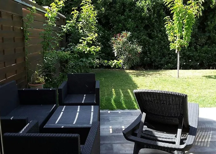 Дом отдыха Proche Avignon, Pont Du Gard,nuitee Possible